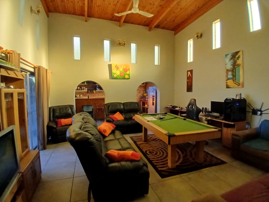 5 Bedroom Property for Sale in Kuruman Northern Cape